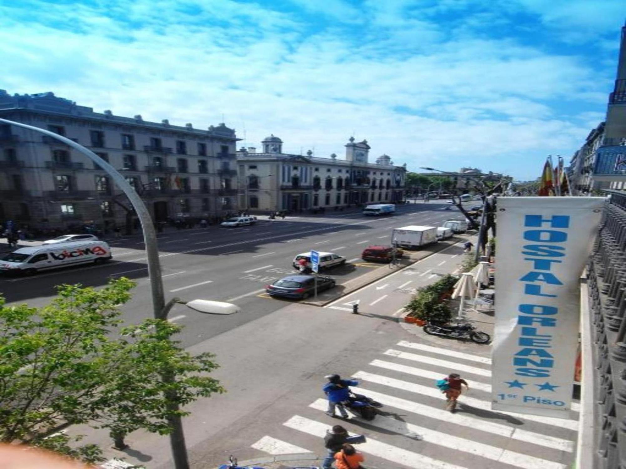 Luxury Penthouse In Next To Diagonal Appartement